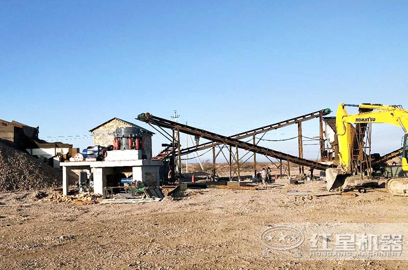 顎式破碎機(jī)、圓錐破碎機(jī)作業(yè)現(xiàn)場(chǎng)